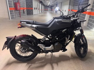 Husqvarna Svartpilen 125