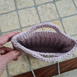 Mini borsa a tracolla rosa uncinetto