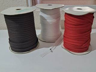Cremalleras: Marrón, Rojo, Blanco