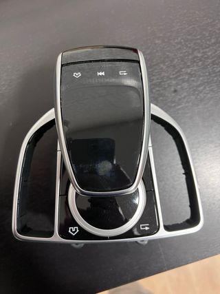 Touchpad Mercedes C63 AMG 2022