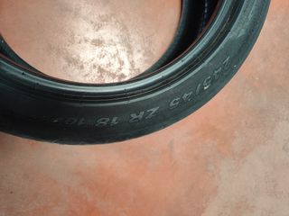 Neumáticos Pirelli 245/45/18
