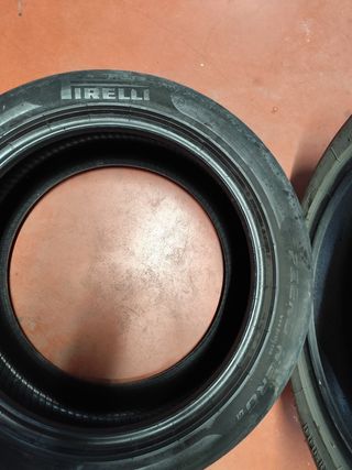 Neumáticos Pirelli 245/45/18