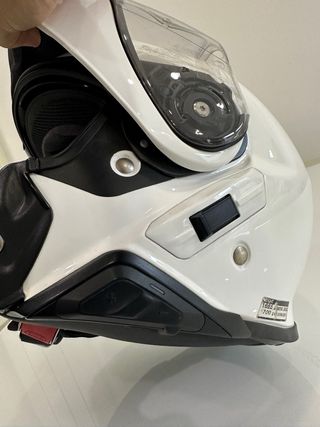 Shoei Neotec 2 con intercomunicador integrado Sena