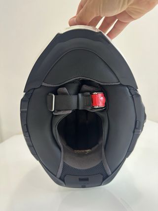 Shoei Neotec 2 con intercomunicador integrado Sena