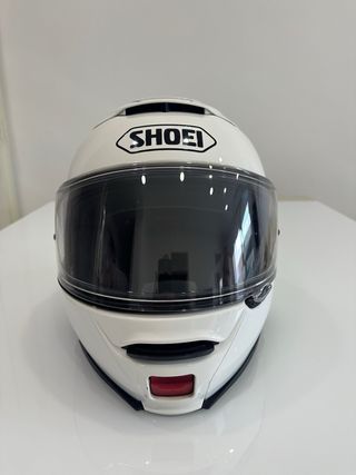 Shoei Neotec 2 con intercomunicador integrado Sena