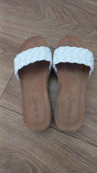 Sandalias