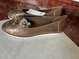 Manoletinas doradas talla 40