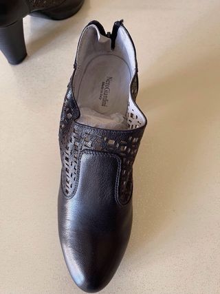 Stivali neri con tacco - eleganti