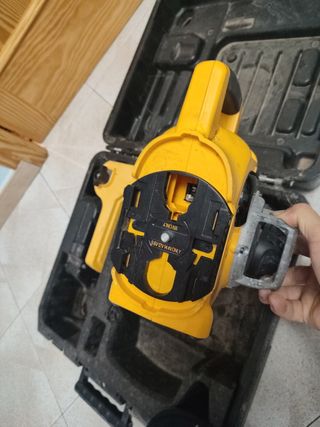 Nivel Láser Dewalt DW077 9,6-18V , LO VENDO AVERIA