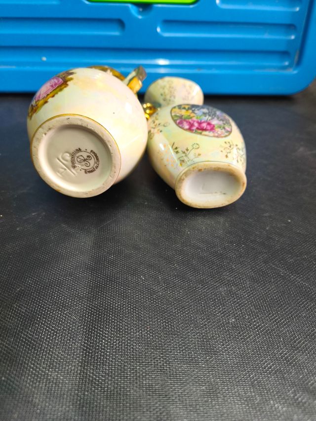 Vasi antichi in porcellana