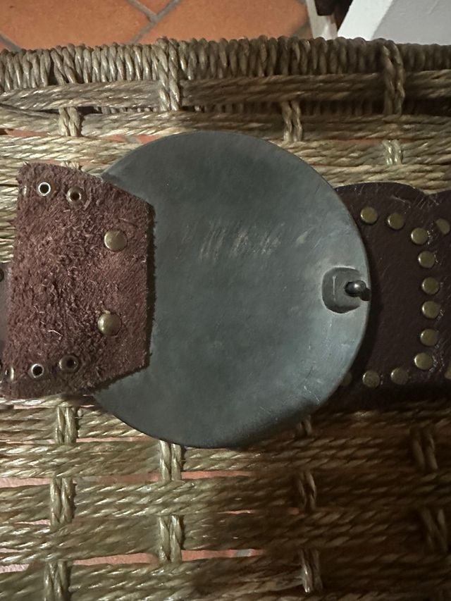 Cintura Guess marrone e oro in pelle