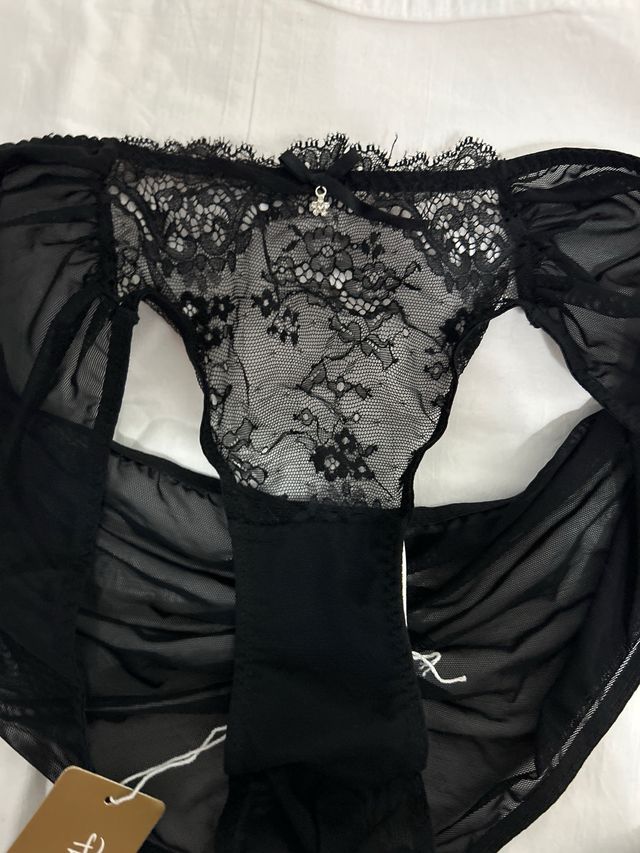 Conjunto liguero y braga Goldrose negro