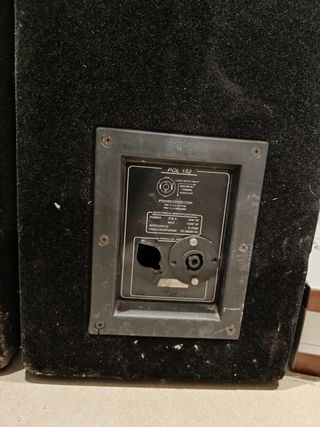 Mesa mezclas sonido + cables