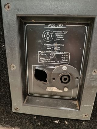 Mesa mezclas sonido + cables