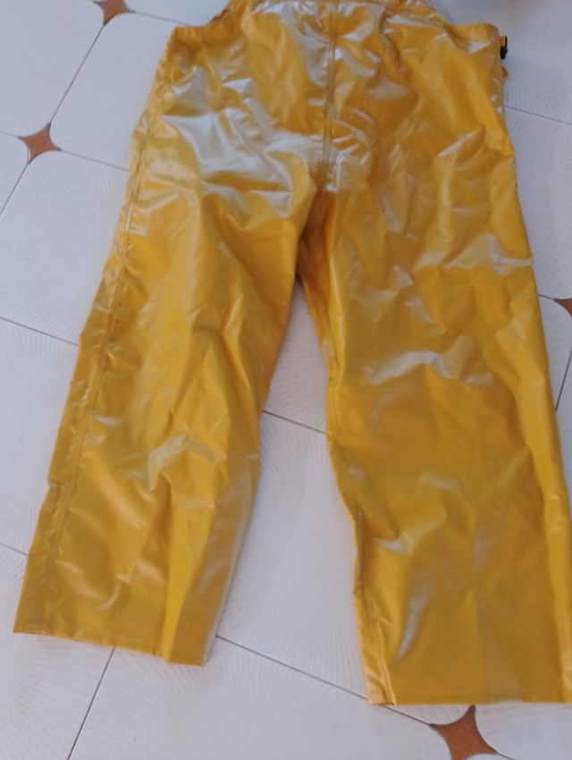 Peto lluvia ALMAR amarillo