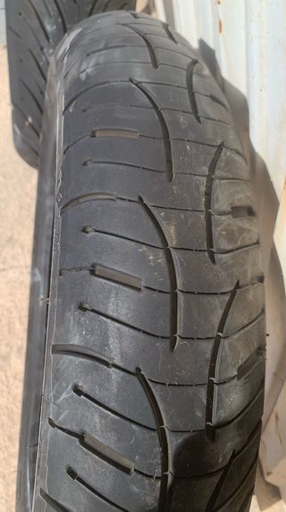 Neumáticos Michelin Pilot Road 2