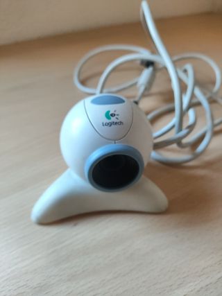 Cámara Web Logitech - Azul y Blanca