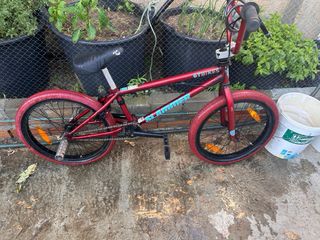 BMX GT Bikes Slámmer roja