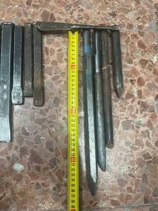 caja de cortafrios y punteros.