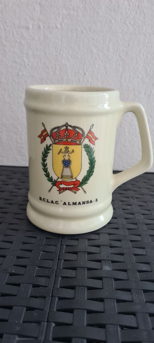 Jarra R.C.L.A.C. Almanza