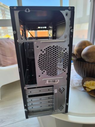 Caja PC torre negra