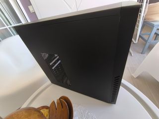 Caja PC torre negra
