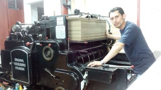 Busco empleo como troquelador de artes gráficas