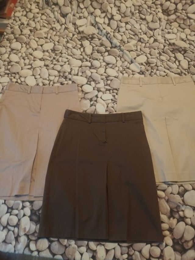 Faldas tubo: beige, marrón y rosa.