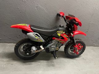 Moto eléctrica infantil Feber roja.