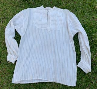 Camisa hilo gaiteiro blanca.