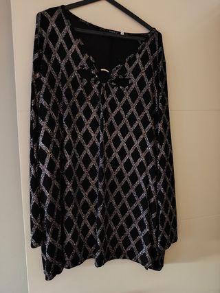 Top ISABEL G. negro c/lentejuelas