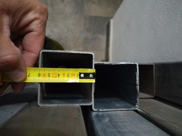 Perfiles hierro galvanizado - 8 unds.