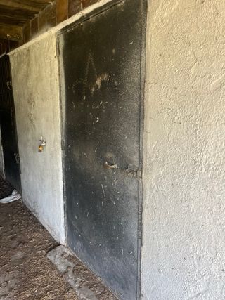 Puerta establo caballos - 7