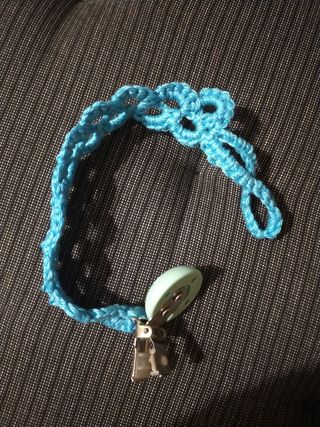 Portaciuccio azzurro di cotone all'uncinetto