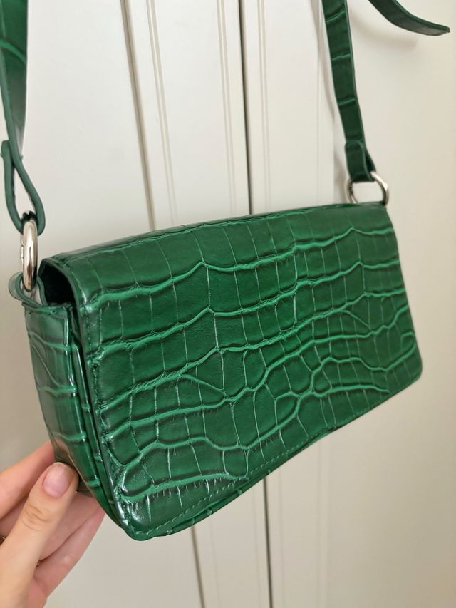 Bolso Parfois verde cocodrilo