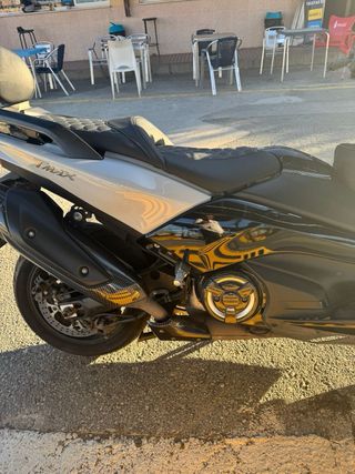 Yamaha TMAX SX - Impecable del 2019 31570 km