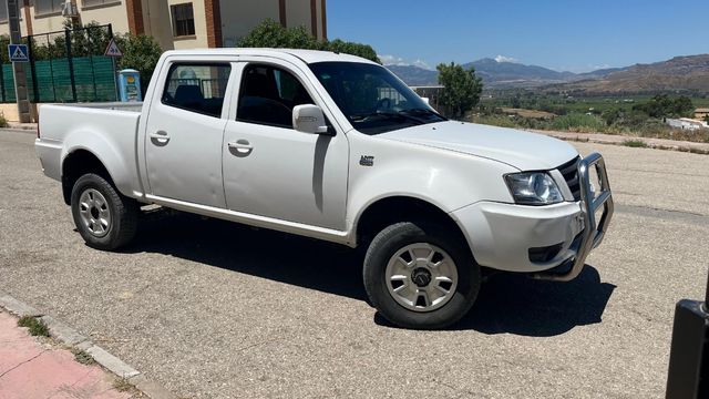 Tata Xenon 2014