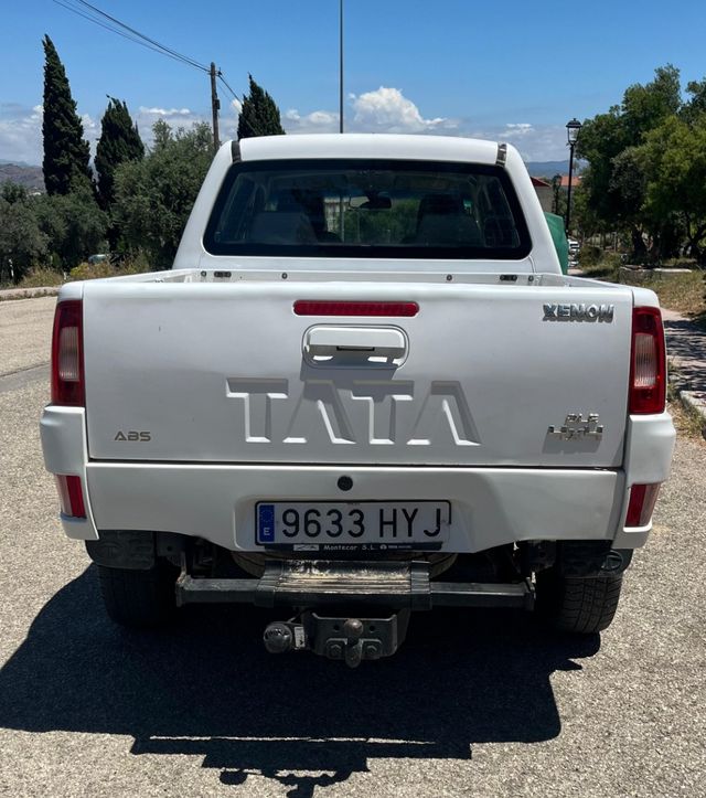 Tata Xenon 2014