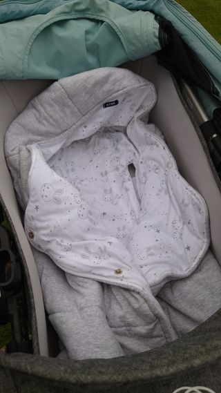 Bugaboo 3 Duo: 2 sillas + capazo.