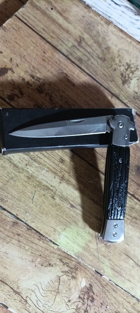 Navaja plegable bolsillo negra