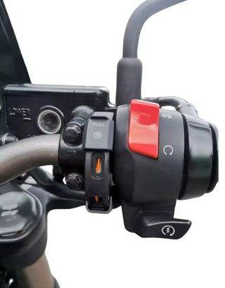 Cargador teléfono móvil USB C Moto - Scooter.