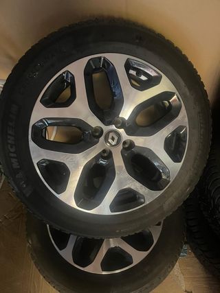 4 Ruedas Renault - Michelin CrossClimate