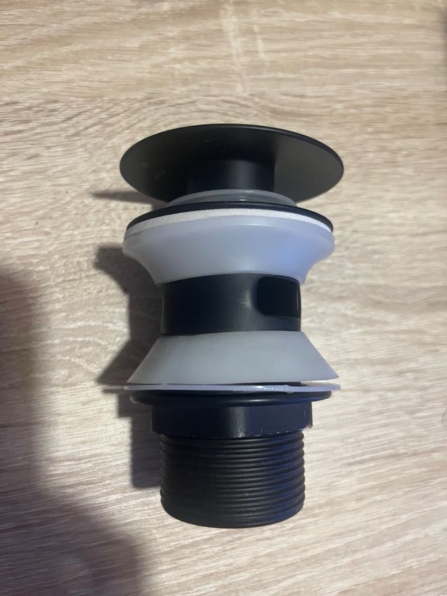 Válvula lavabo negra mate