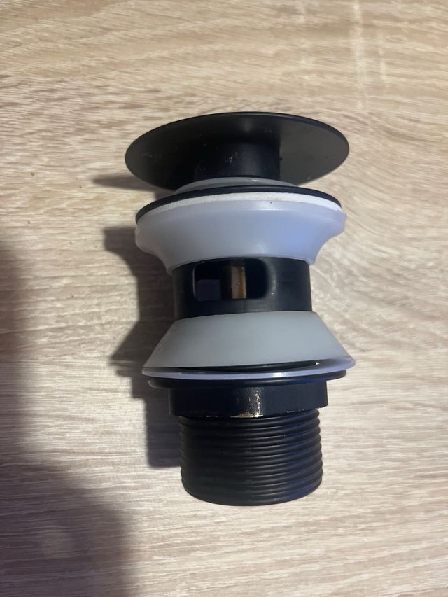 Válvula lavabo negra mate