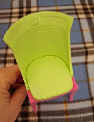 Set mobili giocattolo cameretta di Barbie