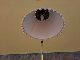 Lampara de pie dorada vintage