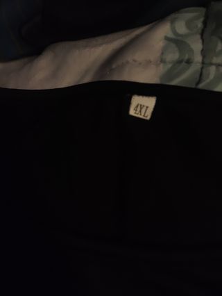 Camiseta negra 4XL c/ hombros descubiertos