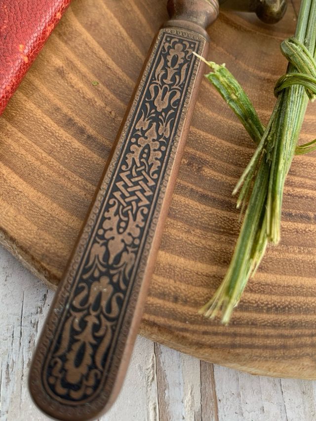 Pugnale antico con fodero