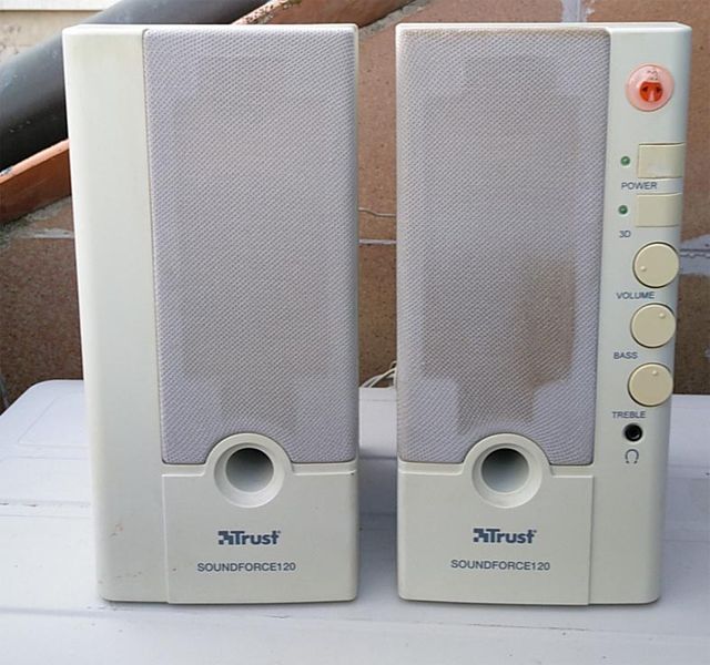 Altavoces para ordenador Trust.
