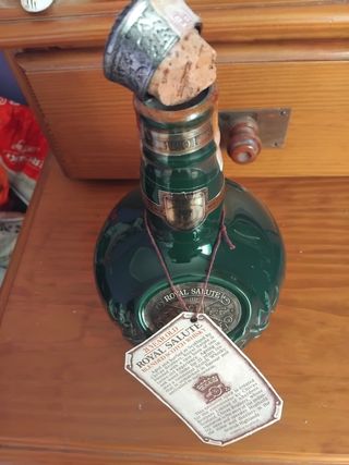 Bottiglie Royal Salute & Chivas